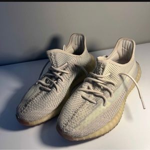 Yeezy Boost 350 V2 ‘Citrin Non-Reflective’